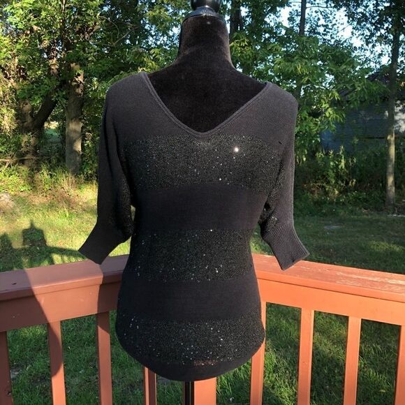 Express Ladies Dolman Vneck Pullover Black Sweater, XS - Picture 5 of 10